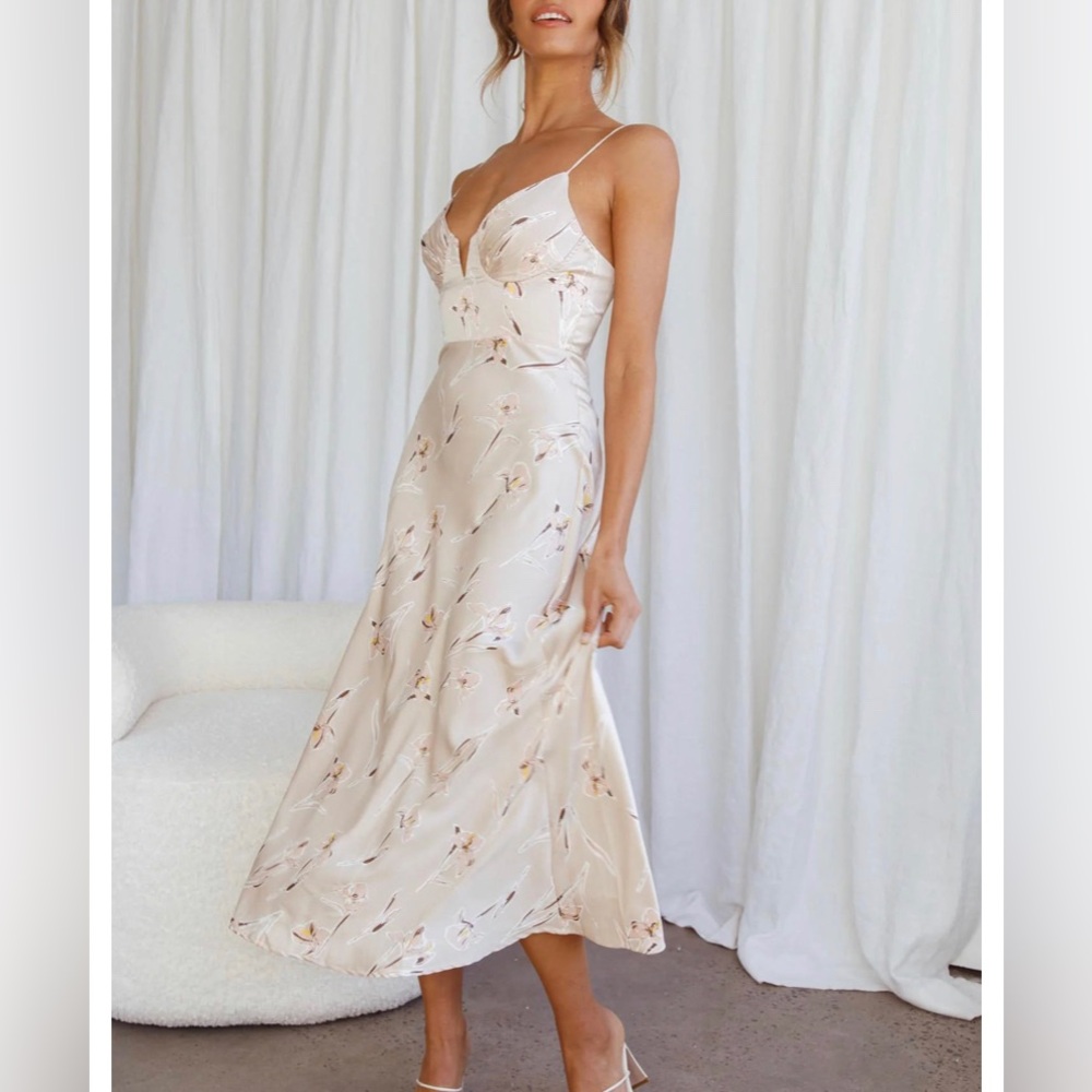Selfie Leslie Lake Como Fitted Bodice Cami Strap Midi Dress Orchid Print Beige - Picture 8 of 9